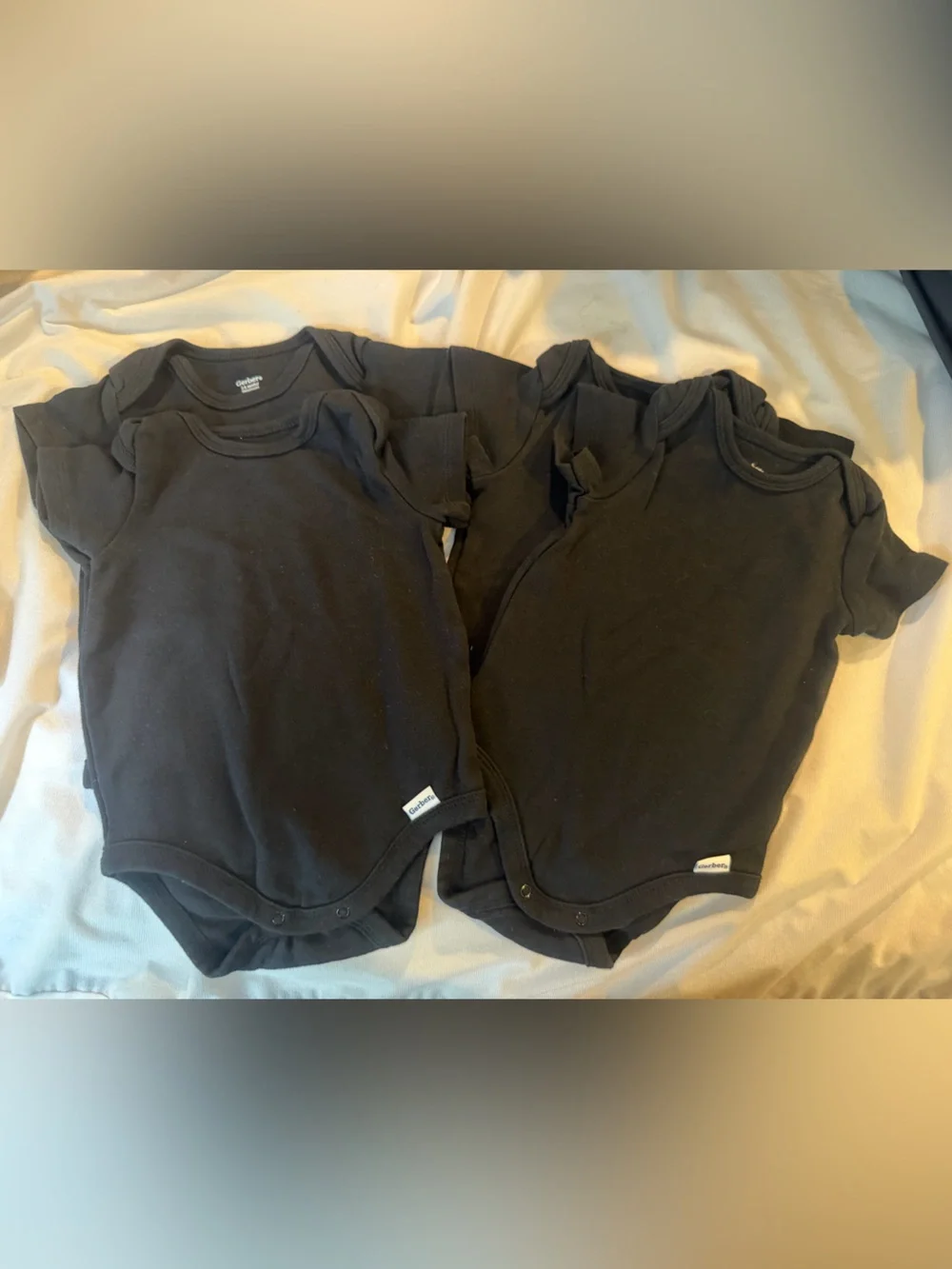 Gerber 4 Pack Black Short Sleeve Baby Onesie Cotton NEW Size 3-6 Months